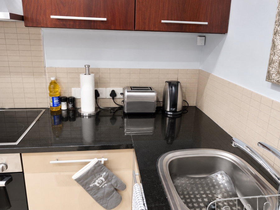 To Let 2 Bedroom Property for Rent in Cape Town City Centre Western Cape